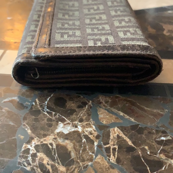 Fendi Zucca Brown & Tan Wallet! - Picture 9 of 11
